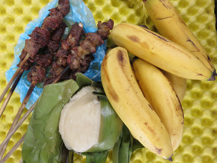 Brochettes, ugali and banana picnic