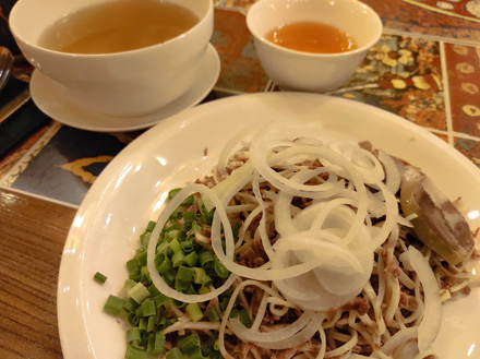 Naryn: Noodles and horsemeat with lamb broth